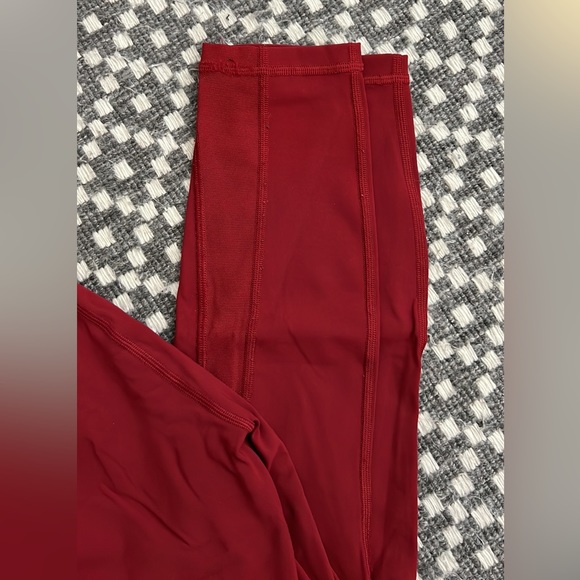 Lululemon Free Run Leggings. Like new, hardly worn! - Picture 4 of 5